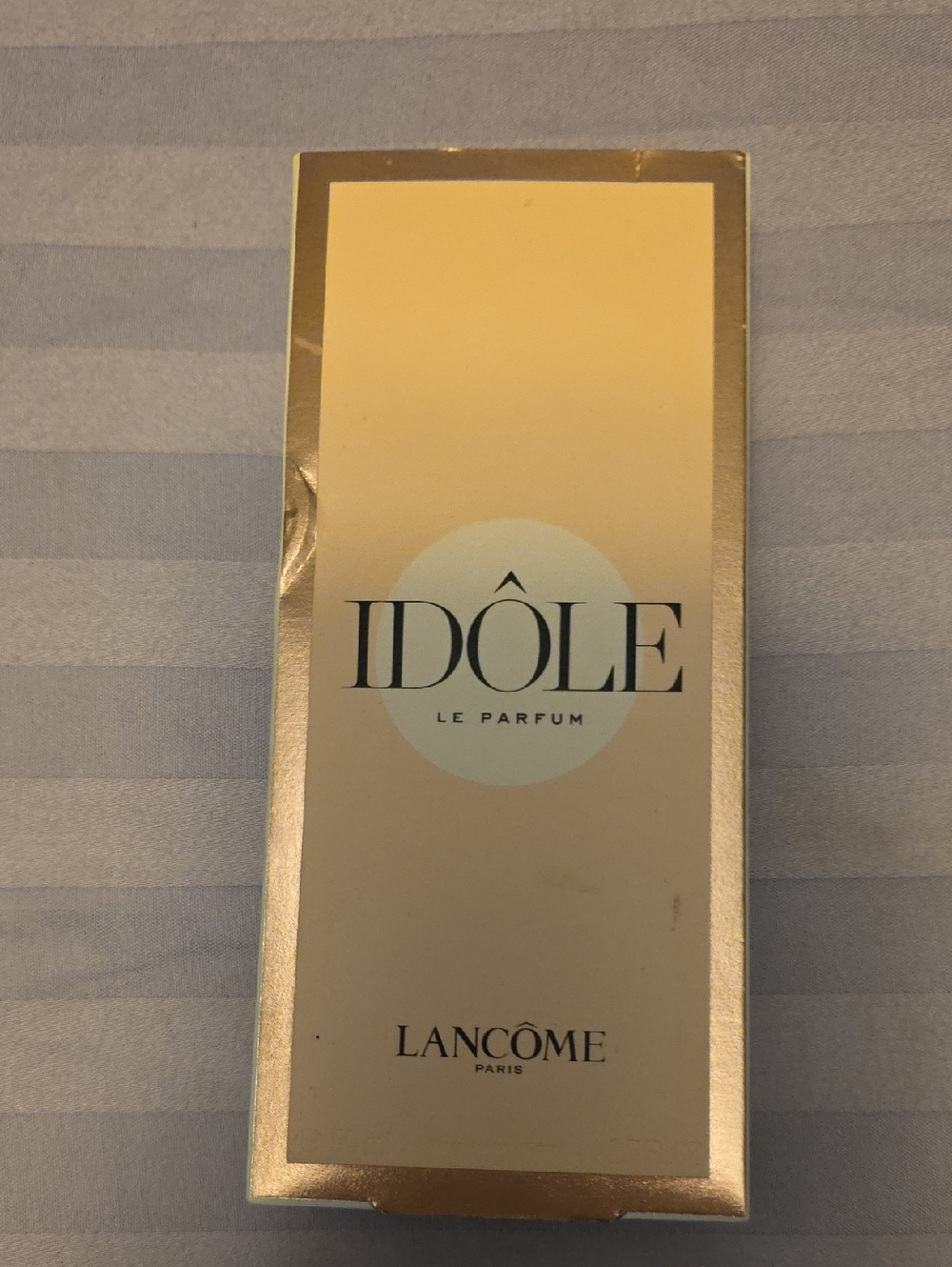 Lancôme Idôle Le Parfum - Pale Gold & Cream Box